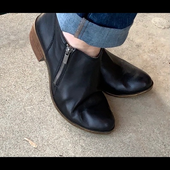 Lucky Brand Shoes - Lucky Brand Basel Booties size 8.